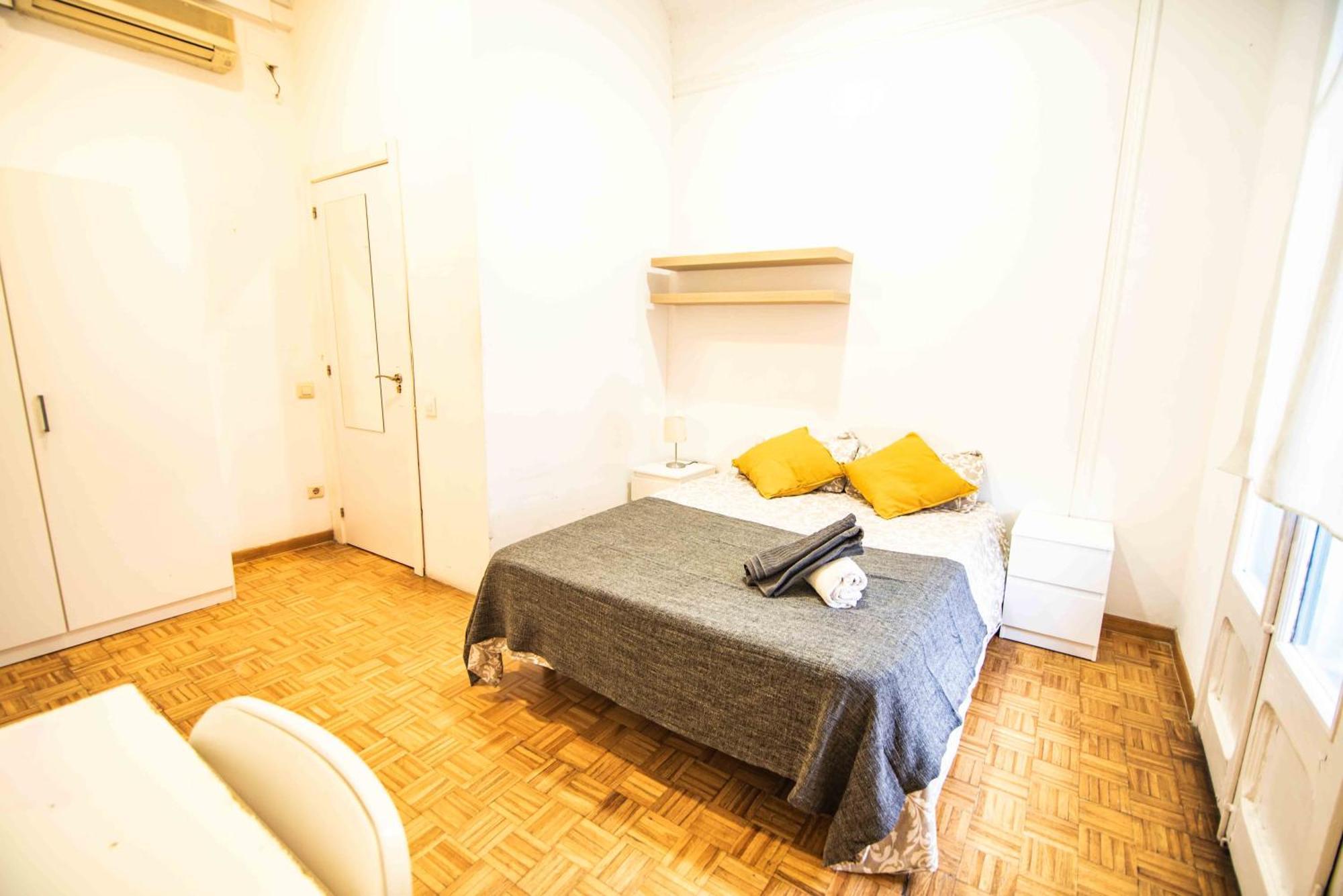 Balmes Private Rooms Barcelona Eksteriør billede